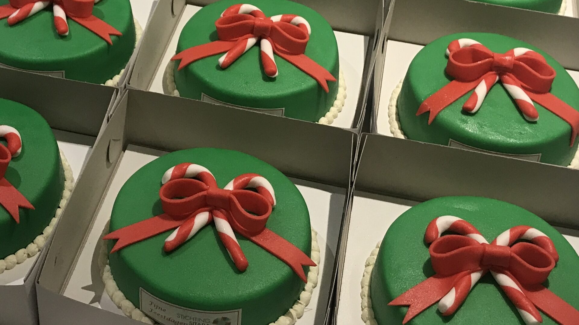 Kerst taarten Stichting Sitara Kerst taarten Stichting Sitara