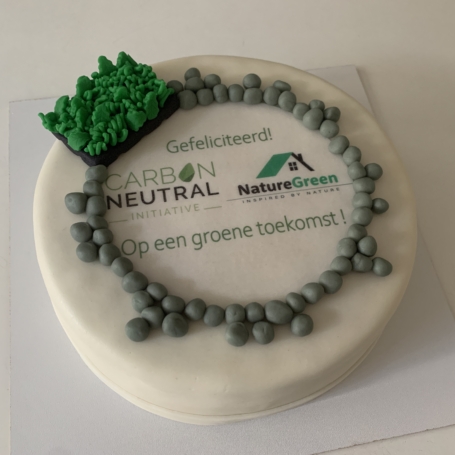 Carbon Neutral Initiative en Nature Green logo taart