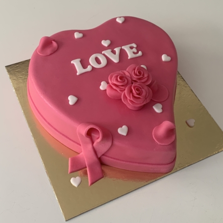 Pink ribbon hart taart