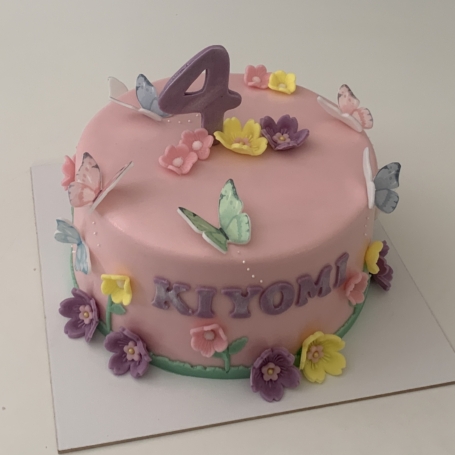Bloemen en vlinders taart KIYOMI