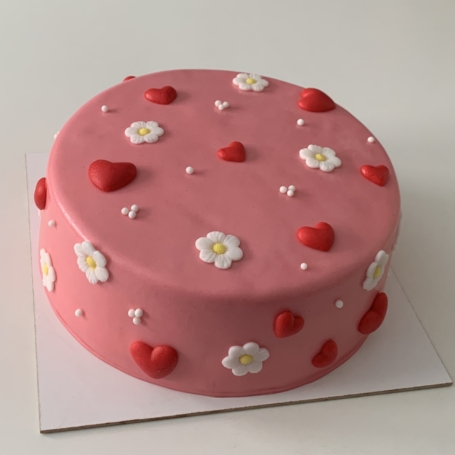 Bloemen en hartjes taart JESSY