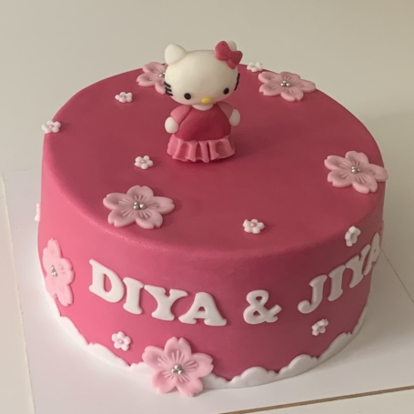 Hello Kitty taart DIYA & JIYA